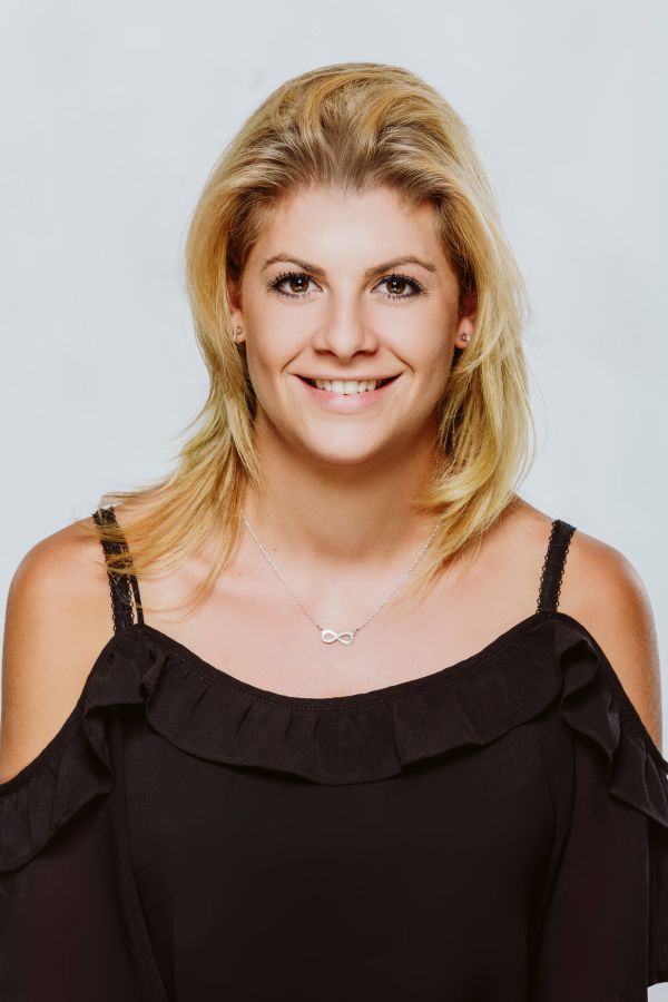 volles Haar mit &lt;sup&gt;®&lt;/sup&gt; System